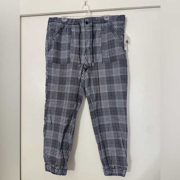 No Boundaries Pants - No Boundaries XXL Black and White Patterned Stretchy Utility Jogger Pants